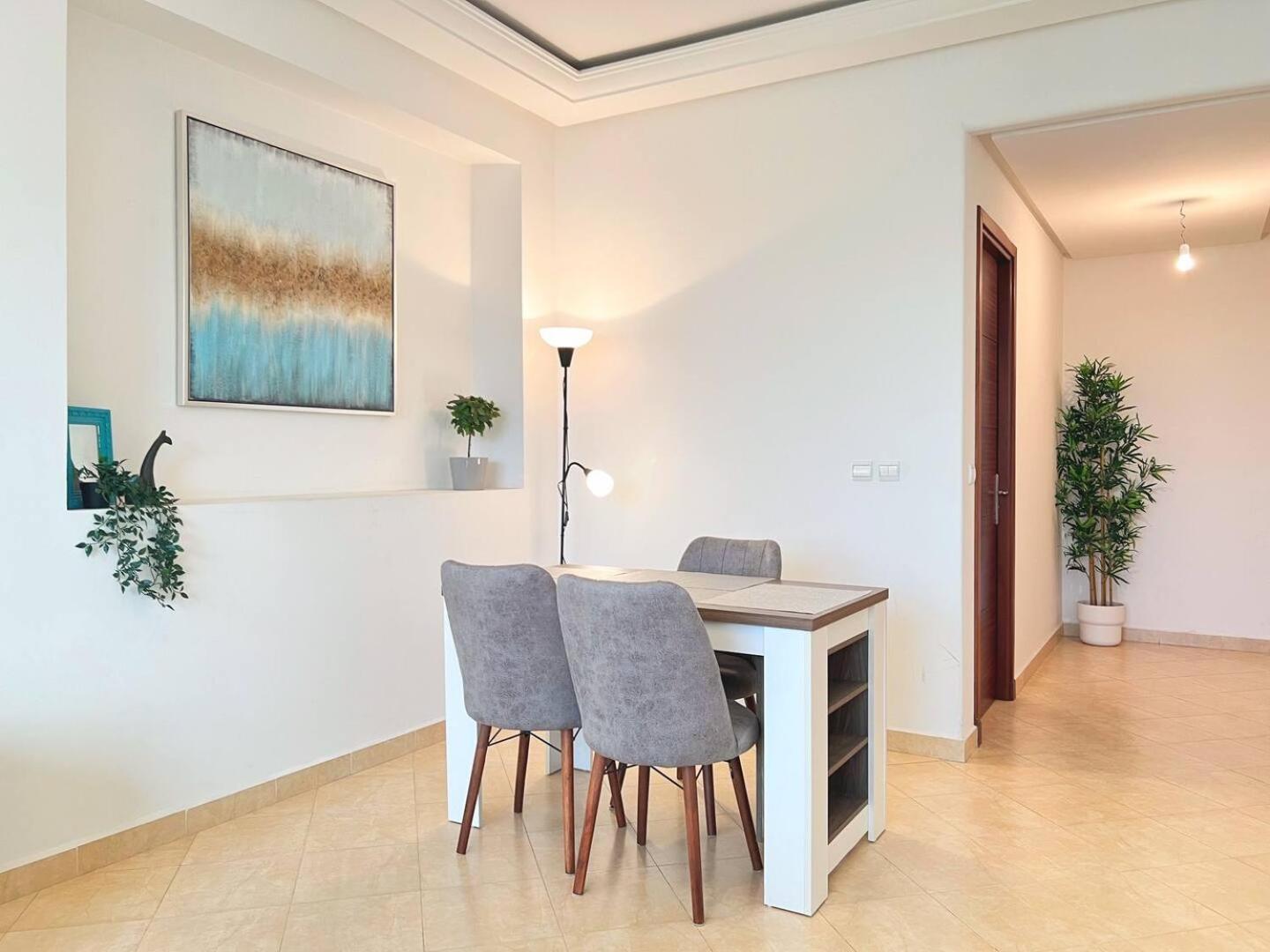Cosy & Convenient 2-Bed Apartment In Playa Tanger Eksteriør billede